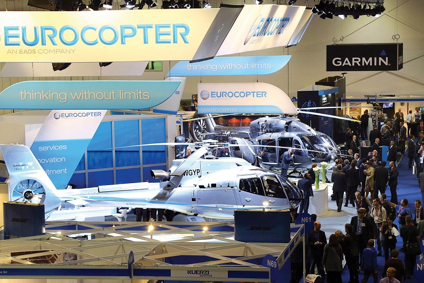 2027年英国伦敦直升机展览会Helitech Expo参展商与海外采购商展台洽谈现场
