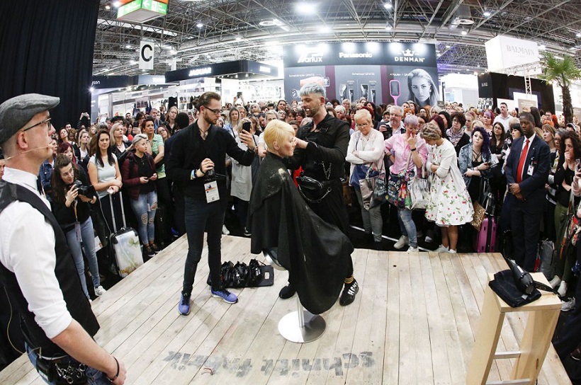 2027年德国杜塞尔多夫时尚发型设计展览会TOP HAIR INTERNATIONAL展会现场产品演示与行业交流活动