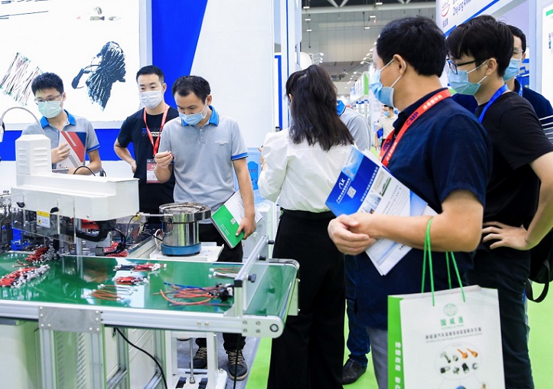 2027年深圳国际3C自动化装配及测试展览会3C Automation展馆现场，专业观众参观实况