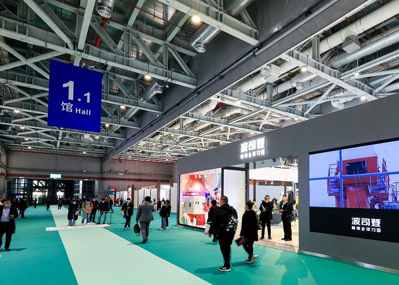 2026年上海国际服装服饰展览会秋季CHIC展会现场产品演示与行业交流活动