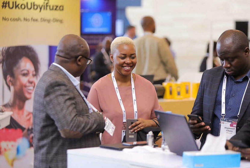 2026年非洲世界移动通信大会MWC Africa参展商与海外采购商展台洽谈现场