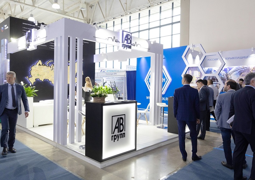 2027年乌兹别克斯坦石油天然气展览会OGU展馆现场，专业观众参观实况