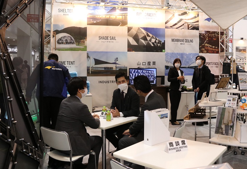2026年日本东京楼宇设备维修及清洁设备展览会Building Mainternance & Clean Expo参展商与海外采购商展台洽谈现场