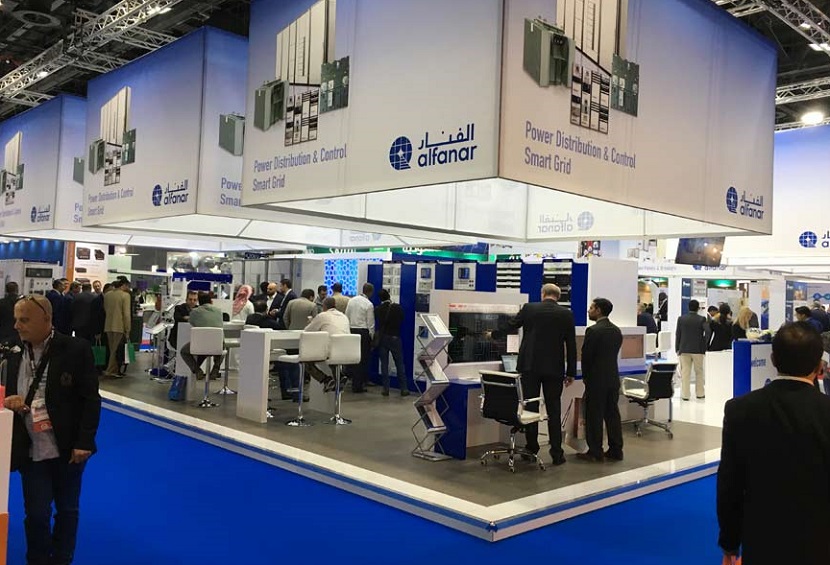 2027年中东迪拜太阳能光伏展览会InterSolar Middle East参展商与海外采购商展台洽谈现场
