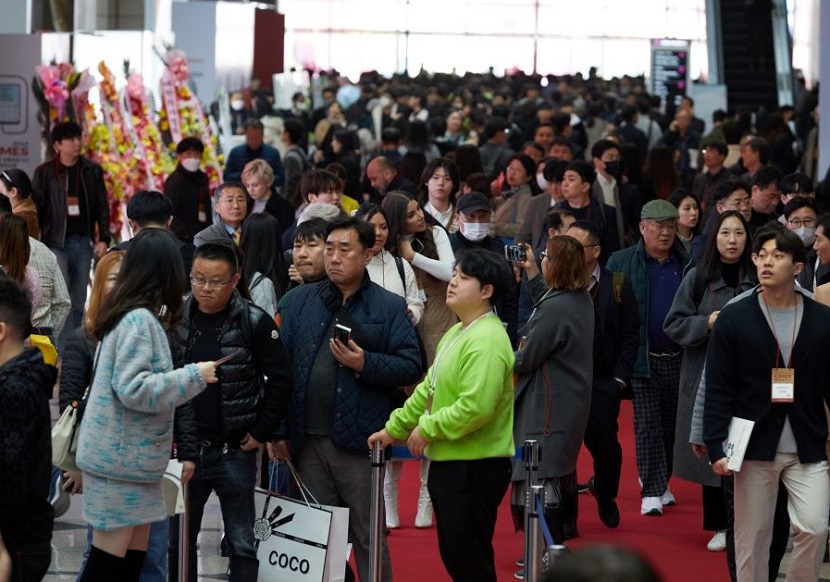 2027年韩国首尔医疗器械及实验室展览会KIMES行业机械设备展品展台实拍