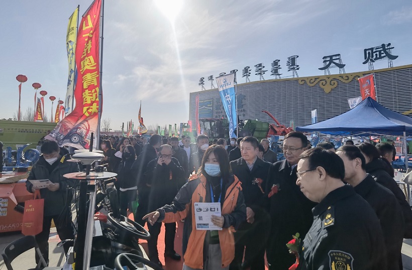 2027年内蒙古农业博览会Inner Mongolia Agricultural Expo参展商与海外采购商展台洽谈现场
