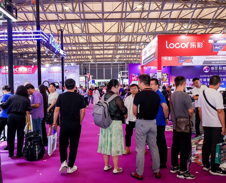 2027年上海国际智慧显示及数字标牌展Digital Signage China行业机械设备展品展台实拍