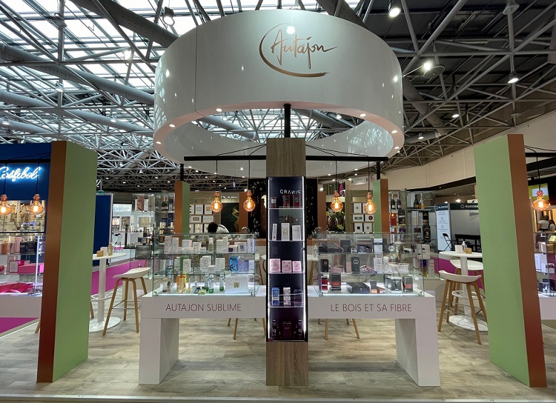 2027年摩纳哥奢侈品包装展览会LUXE PACK MONACO展馆现场，专业观众参观实况