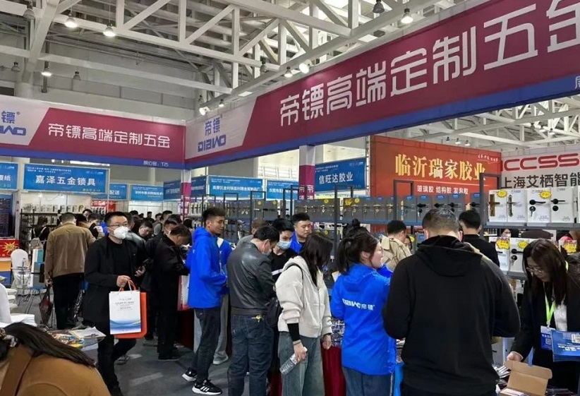 2027年中国临沂门窗业展-临沂门博会Linyi Doors and Windows Exhibition行业机械设备展品展台实拍