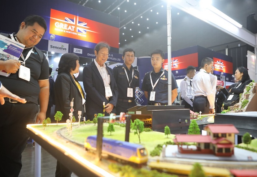 2027年泰国曼谷铁路及轨道交通展览会Asia Pacific Rail展馆现场,专业观众参观实况
