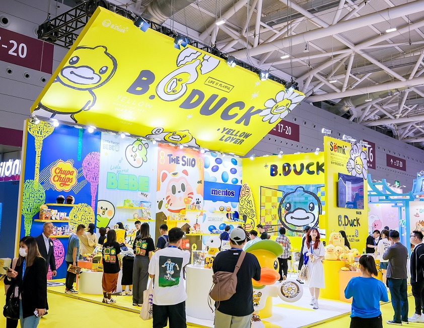 2027年深圳国际授权及衍生品展览会Licensing CHINA行业机械设备展品展台实拍