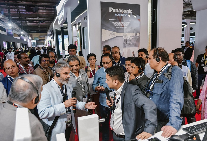 2027年印度孟买音视频集成及视听展览会InfoComm India参展商与海外采购商展台洽谈现场
