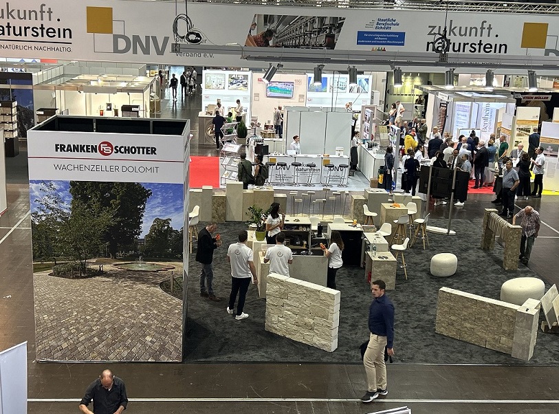 2028年德国纽伦堡石材展览会Stone&tec Nurnberg展馆现场,专业观众参观实况