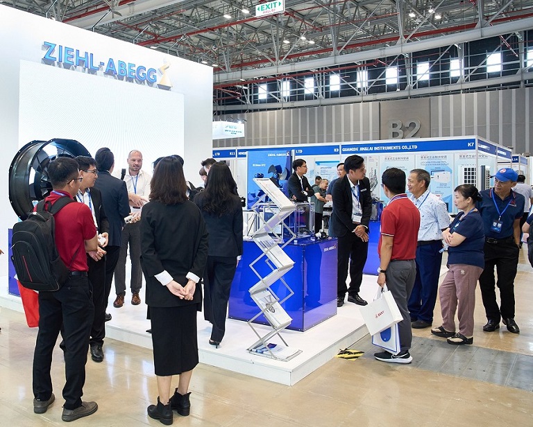2026年越南胡志明暖通制冷展览会HVACR Vietnam参展商与海外采购商展台洽谈现场