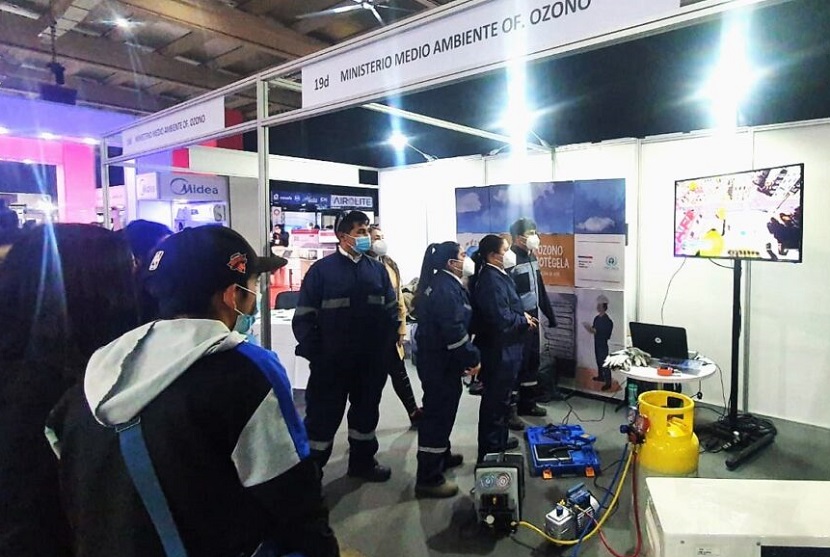2028年智利圣地亚哥暖通制冷展览会EXPO FRIO CALOR CHILE参展商与海外采购商展台洽谈现场