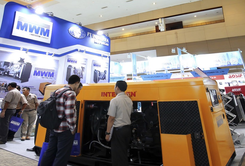 2027年印尼雅加达电力及能源展览会Electric Indonesia参展商与海外采购商展台洽谈现场