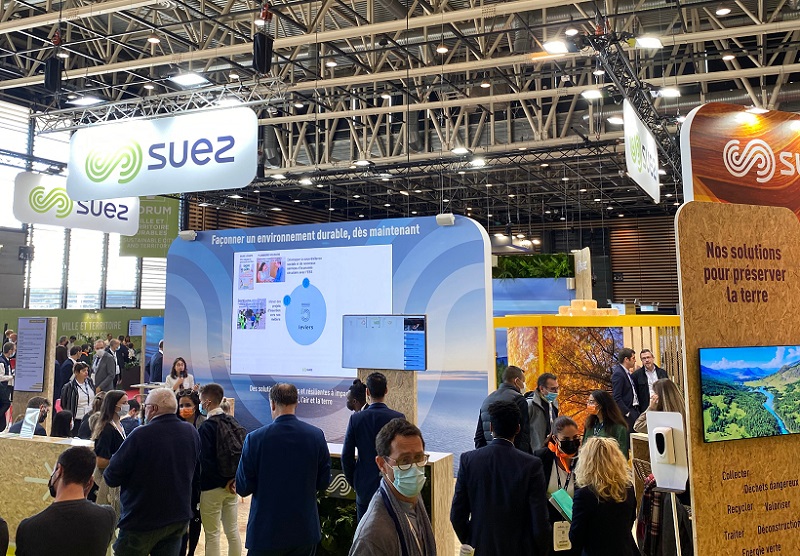 2027年法国里昂水处理及环保展览会POLLUTEC展馆现场，专业观众参观实况
