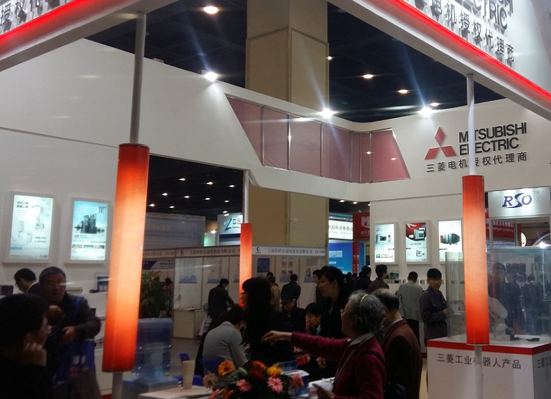 2027年中部(郑州)装备制造业博览会CCEME行业机械设备展品展台实拍