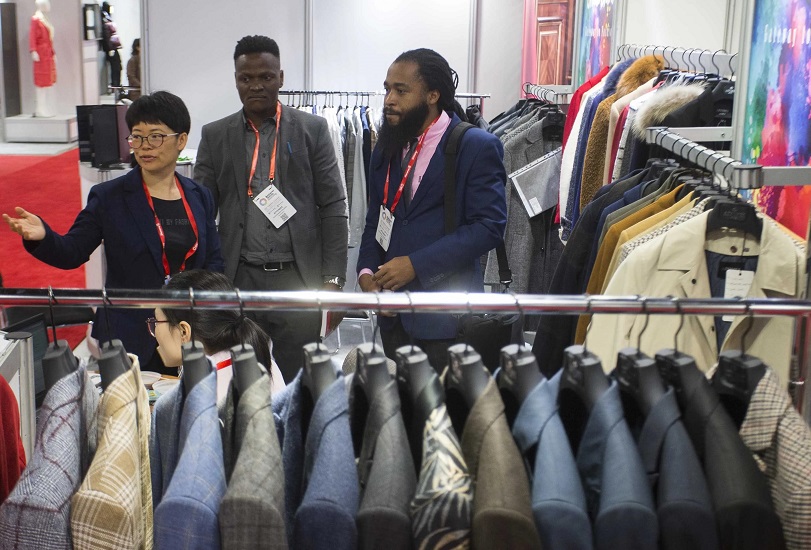 2026年加拿大多伦多纺织服装采购展览会Apparel Textile Sourcing Canada展馆现场,专业观众参观实况