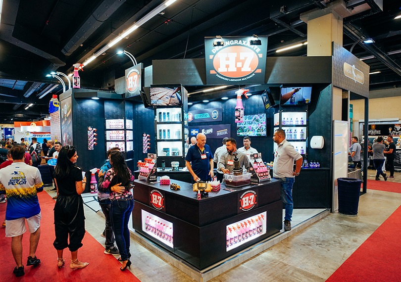 2027年巴西圣保罗渔具钓具展览会Pesca Trade Show展馆现场，专业观众参观实况