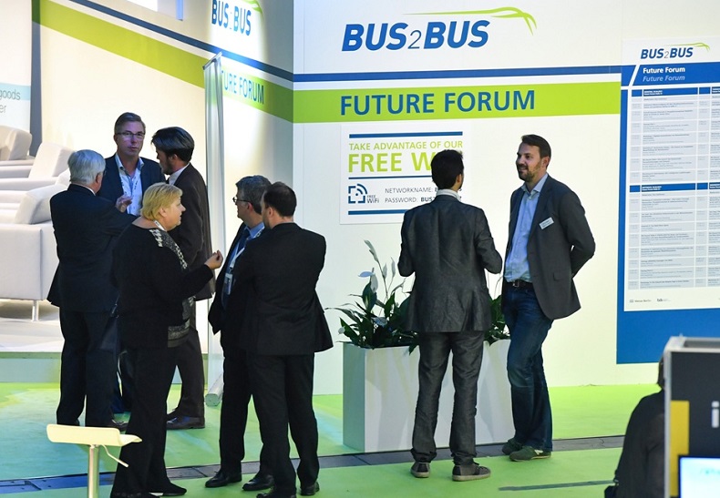 2028年德国柏林客车巴士展览会BUS2BUS展馆现场，专业观众参观实况