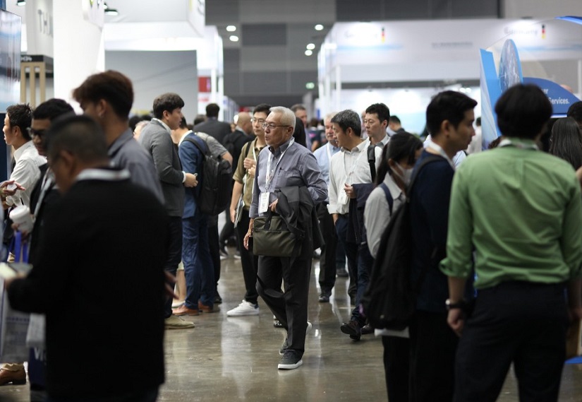 2027年泰国曼谷铁路及轨道交通展览会Asia Pacific Rail参展商与海外采购商展台洽谈现场