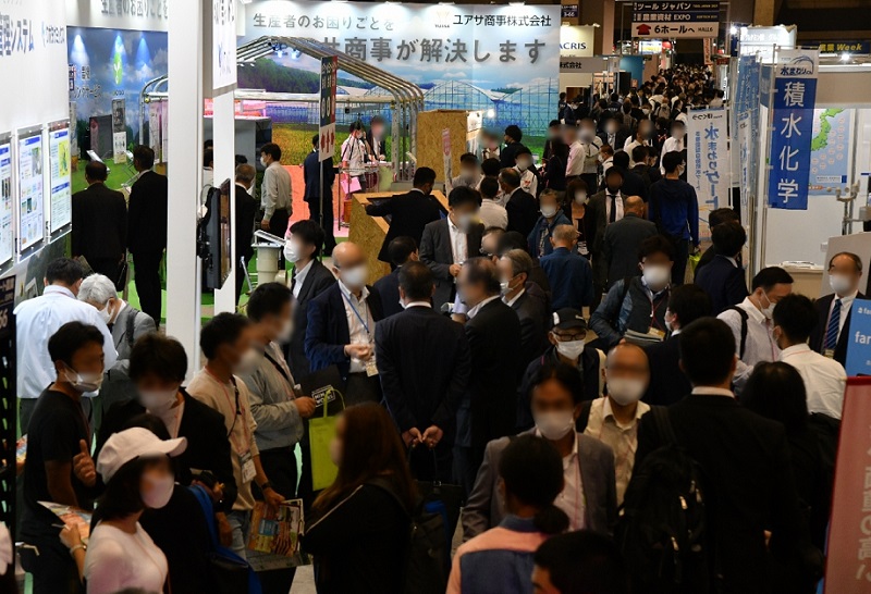 2027年日本九州未来农业展览会AGRINEXT KYUSHU展馆现场，专业观众参观实况