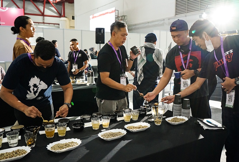 2026年印尼雅加达食品展览会SIAL INTERFOOD Indonesia展馆现场,专业观众参观实况