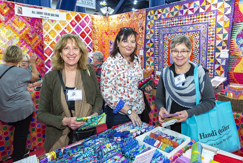 2026年美国休斯敦缝制品展览会Quilt Festival Houston展会现场产品演示与行业交流活动