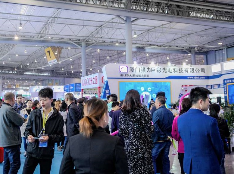 2027年成都天府国际照明展览会TILE CHENGDU行业机械设备展品展台实拍