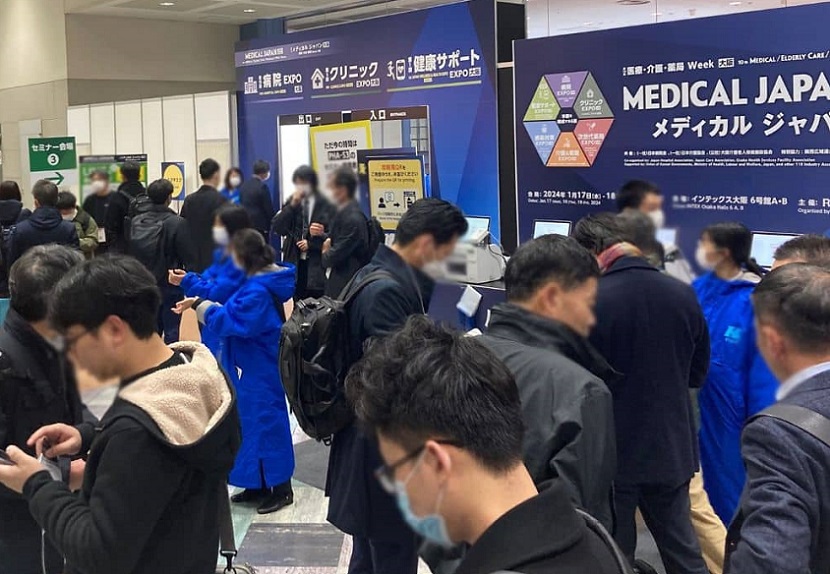 2027年日本大阪医疗展览会Medical Japan参展商与海外采购商展台洽谈现场
