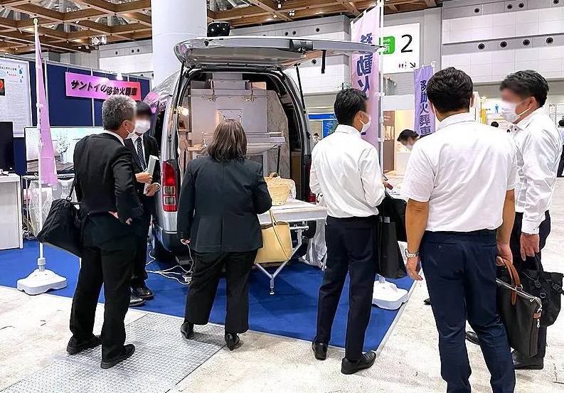 2026年日本东京殡仪殡葬产业展览会ENDEX JAPAN参展商与海外采购商展台洽谈现场