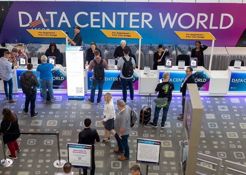 2027年美国数据中心展峰会Data Center World POWER参展商与海外采购商展台洽谈现场