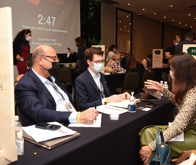 2027年巴西拉美豪华旅游展览会ILTM Latin America展馆现场,专业观众参观实况