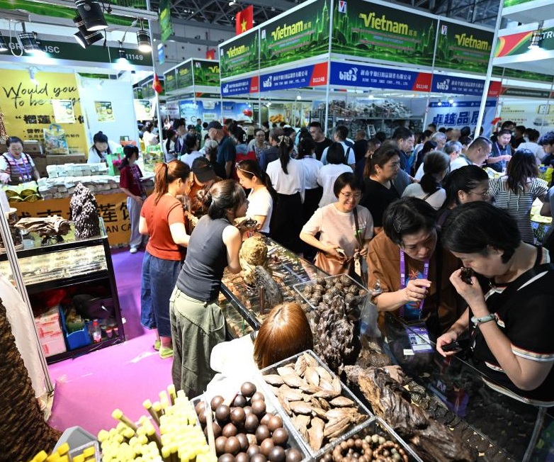 2026年中国东盟博览会-东博会China Asean Expo参展商与海外采购商展台洽谈现场