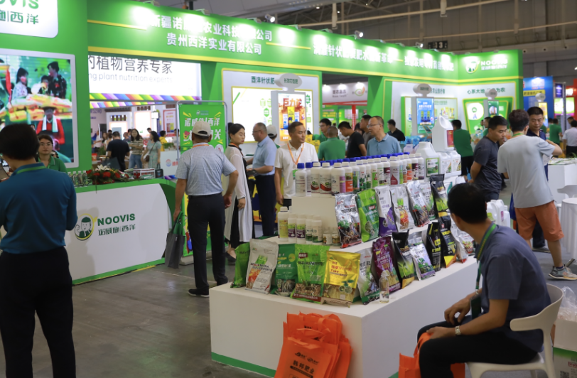 2027年成都种业博览会-成都智慧农业及农资展Chengdu Seed Industry Exhibition展馆现场,专业观众参观实况