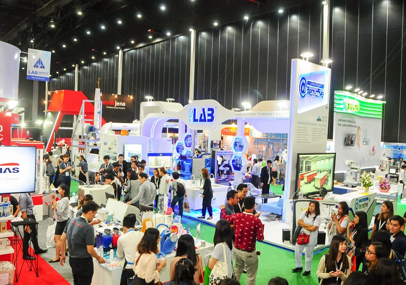 2027年泰国曼谷生物科技展览会Bio Asia Pacific展馆内部展台环境实拍