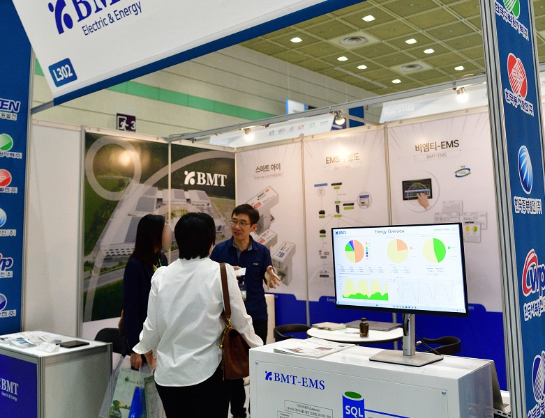 2027年韩国首尔电力展Electric Power Tech Korea展馆现场,专业观众参观实况