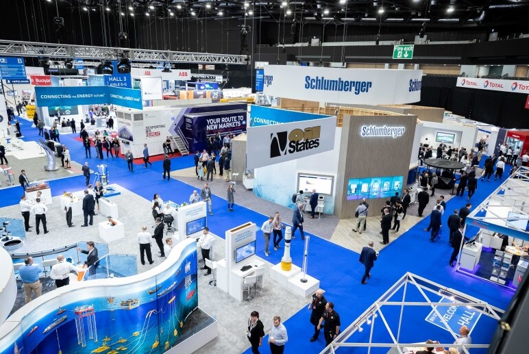 2027年英国阿伯丁石油天然气展览会Offshore Europe展馆现场,专业观众参观实况