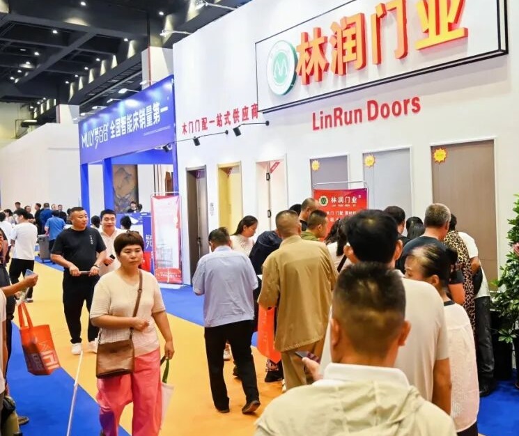 2027年郑州设计周Zhengzhou Design Week行业机械设备展品展台实拍