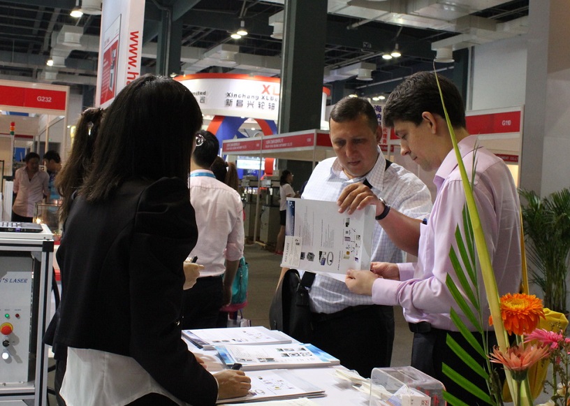 2026年中国（上海）国际轴承及其专用装备展览会CHINA INTERNATIONAL BEARING INDUSTRY EXHIBITION展馆现场，专业观众参观实况