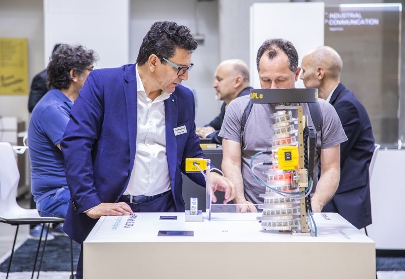 2027年意大利帕尔马工业自动化展览会SPS Italia展馆内部展台环境实拍