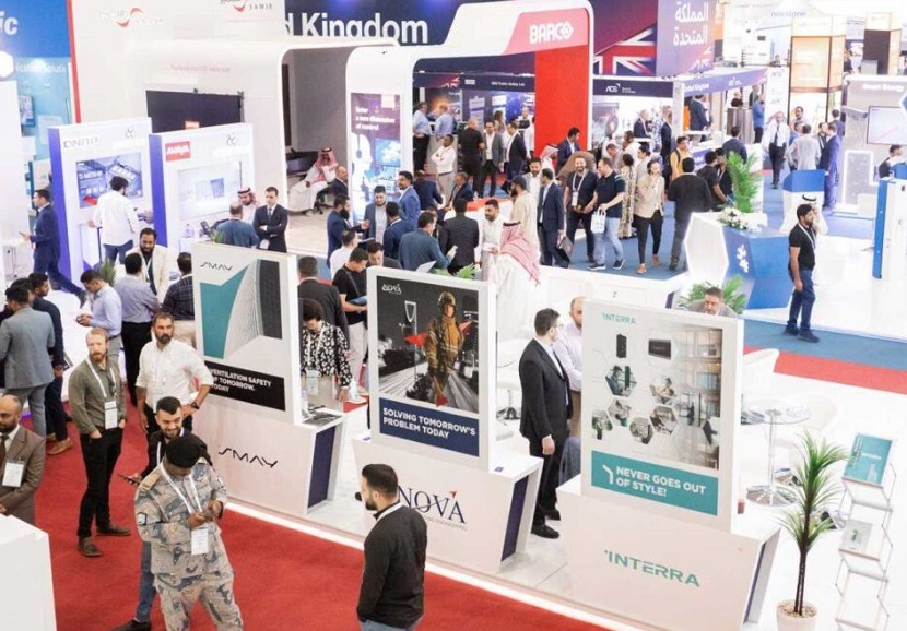 2027年沙特利雅得五金展览会International Hardware Fair Saudi Arabia参展商与海外采购商展台洽谈现场