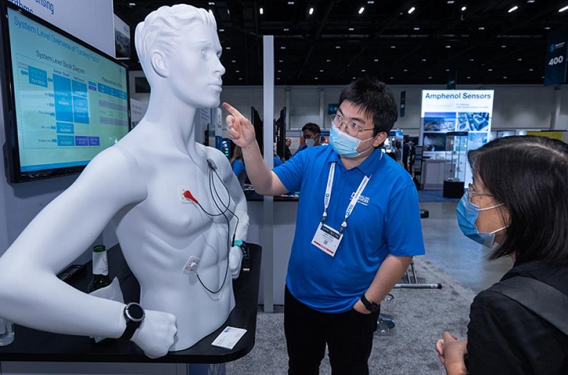 2027年美国传感器展览会Sensors Expo参展商与海外采购商展台洽谈现场