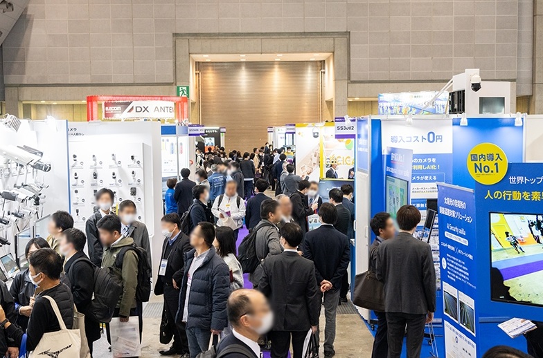 2027年日本东京安防展览会SECURITY SHOW参展商与海外采购商展台洽谈现场