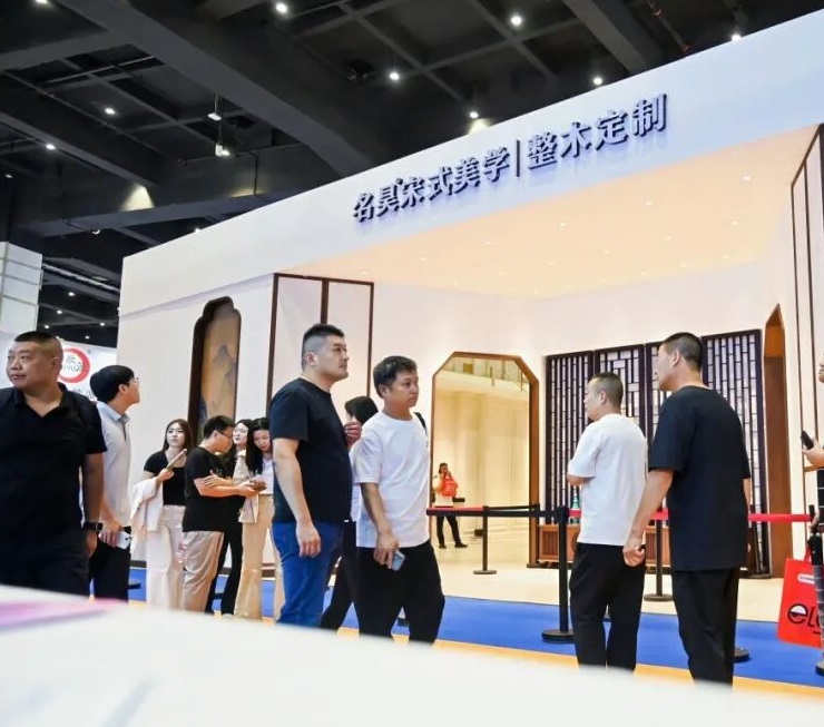 2027年郑州设计周Zhengzhou Design Week行业机械设备展品展台实拍