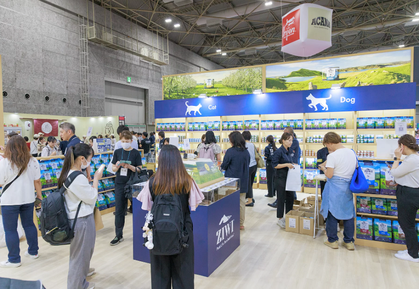 2027年日本大阪宠物用品展览会Interpets Osaka参展商与海外采购商展台洽谈现场