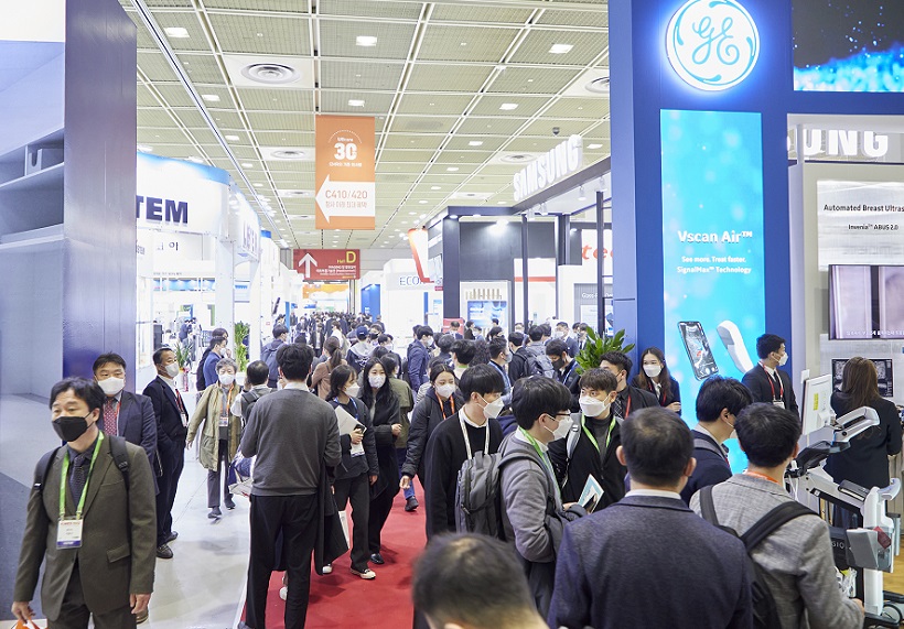 2027年韩国首尔医疗器械及实验室展览会KIMES展会现场产品演示与行业交流活动