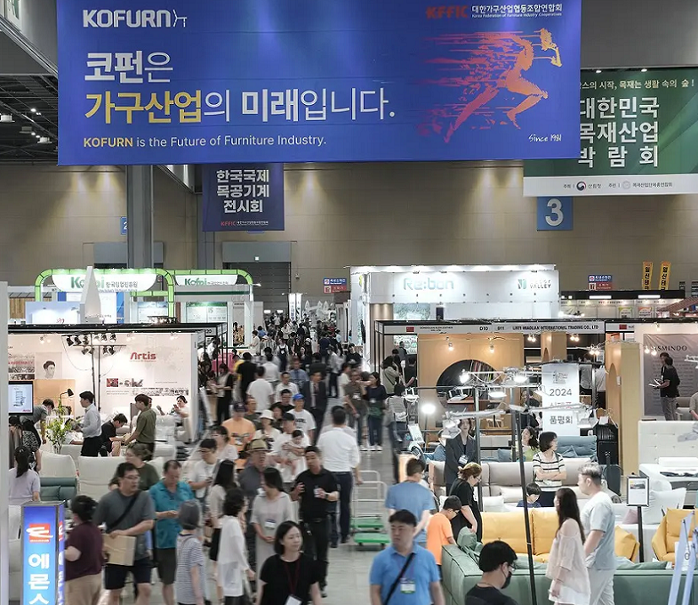 2027年韩国首尔家具、配件及木工机械展览会KOFURN展馆内部展台环境实拍