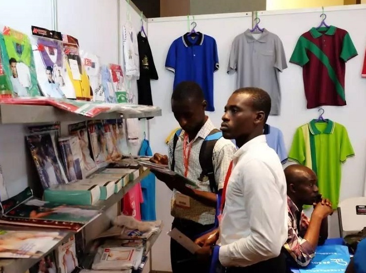 2027年加纳贸易周CTW Ghana展馆现场,专业观众参观实况